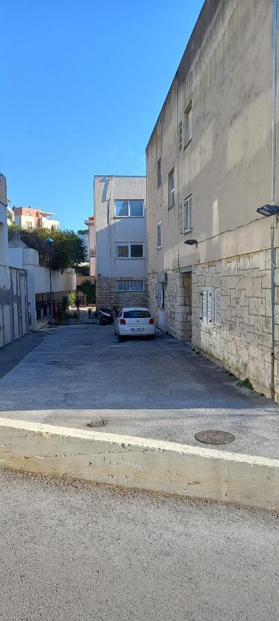 Apartment Zsa Zsa Zenta 1 Split Bagian luar foto